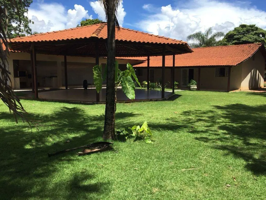 Chácara à Venda - Setor de Mansões do Campus Terreno com 1.200 m² Casa com 136 m...
