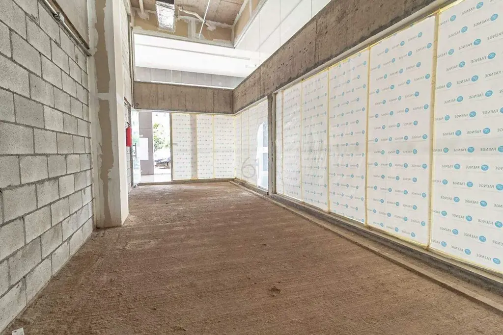 Seu Próprio Negócio em um Espaço Ideal!Loja com tudo o que você precisa para com...