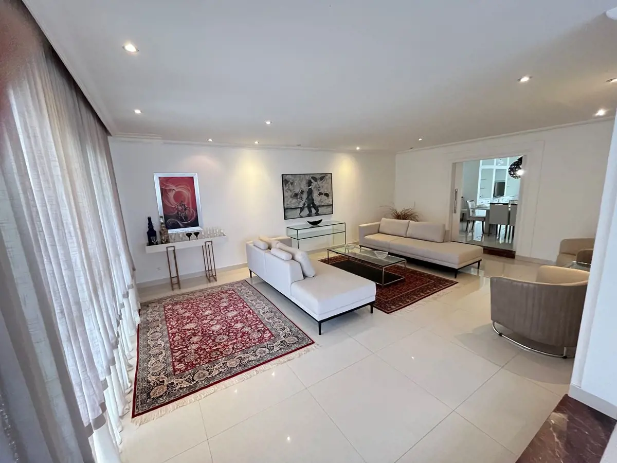CASA MOBILIADA PARA EMBAIXADA EM ÓTIMA LOCALIZAÇÃO NO LAGO SUL!PARA MAIORES INFO...