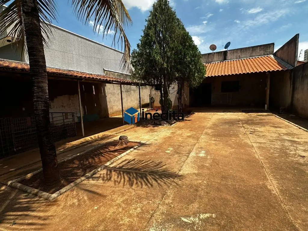 LOCALIZAÇÃO:Localizado no Setor Serra Dourada - 3ª Etapa, em frente ao CMEI Prof...