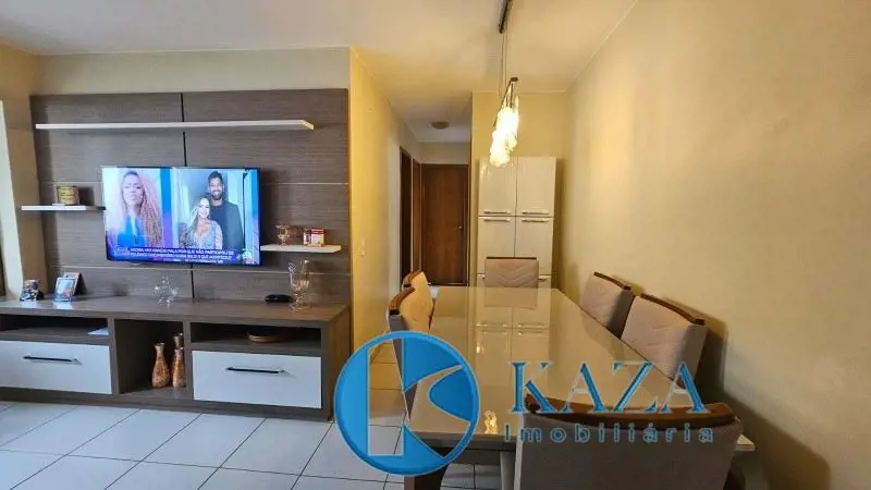 Excelente apartamento espaçoso. Imóvel arejado e bem dividido, ótimo acabamento ...