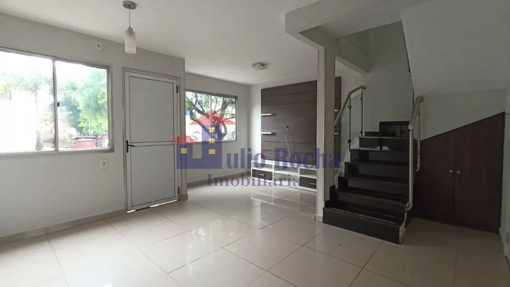 JULIO ROCHA IMOBILIÁRIA ALUGA!ÓTIMA CASA NA QC 4 DO JARDINS MANGUEIRAL, CONDOMIN...