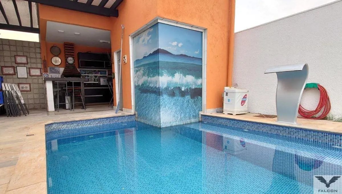 Vendo Sobrado no Portal do Sol I em um terreno de 360 m² com área construída de ...