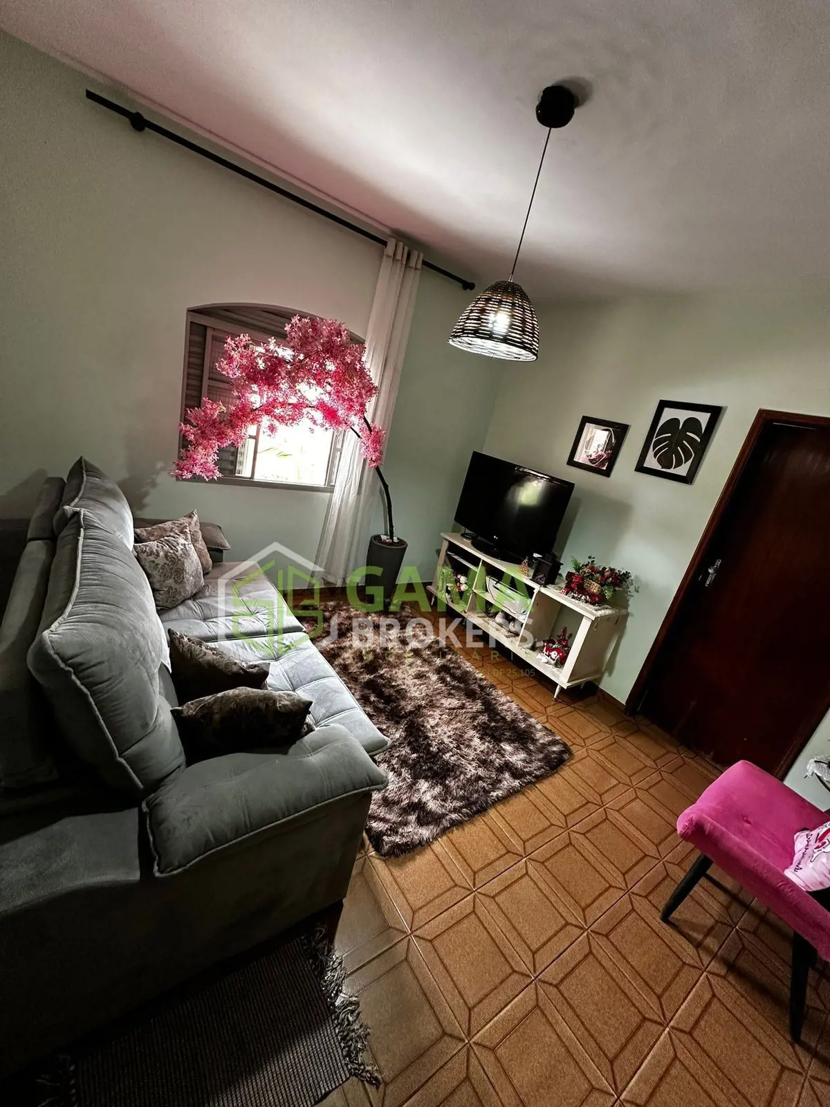 Vendo Excelente Casa de 3 quartos no Setor Norte 03 Quartos01 BanheiroSalaCopaCo...