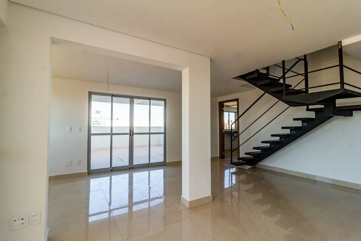 Cobertura de 4 Suítes com Vista Livre à Venda no Residencial Costa Azul – Quadra...