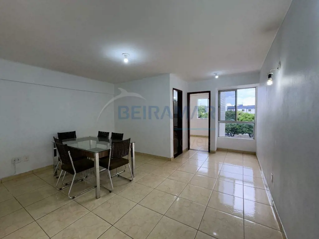 Este apartamento bem localizado na QNL 23 oferece o equilíbrio perfeito entre co...