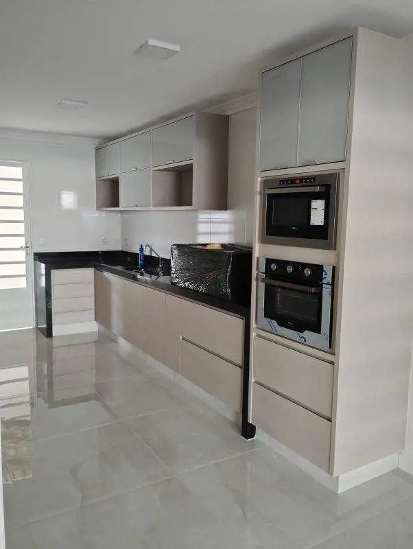 Casa remodelada e ampla toda reconstruida, moderna Parque Atheneu. Imovel amplo,...