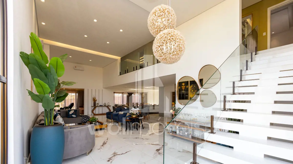 CASA SERÁ ENTREGUE DE PORTEIRA FECHADADescubra uma residência de alto padrão em ...