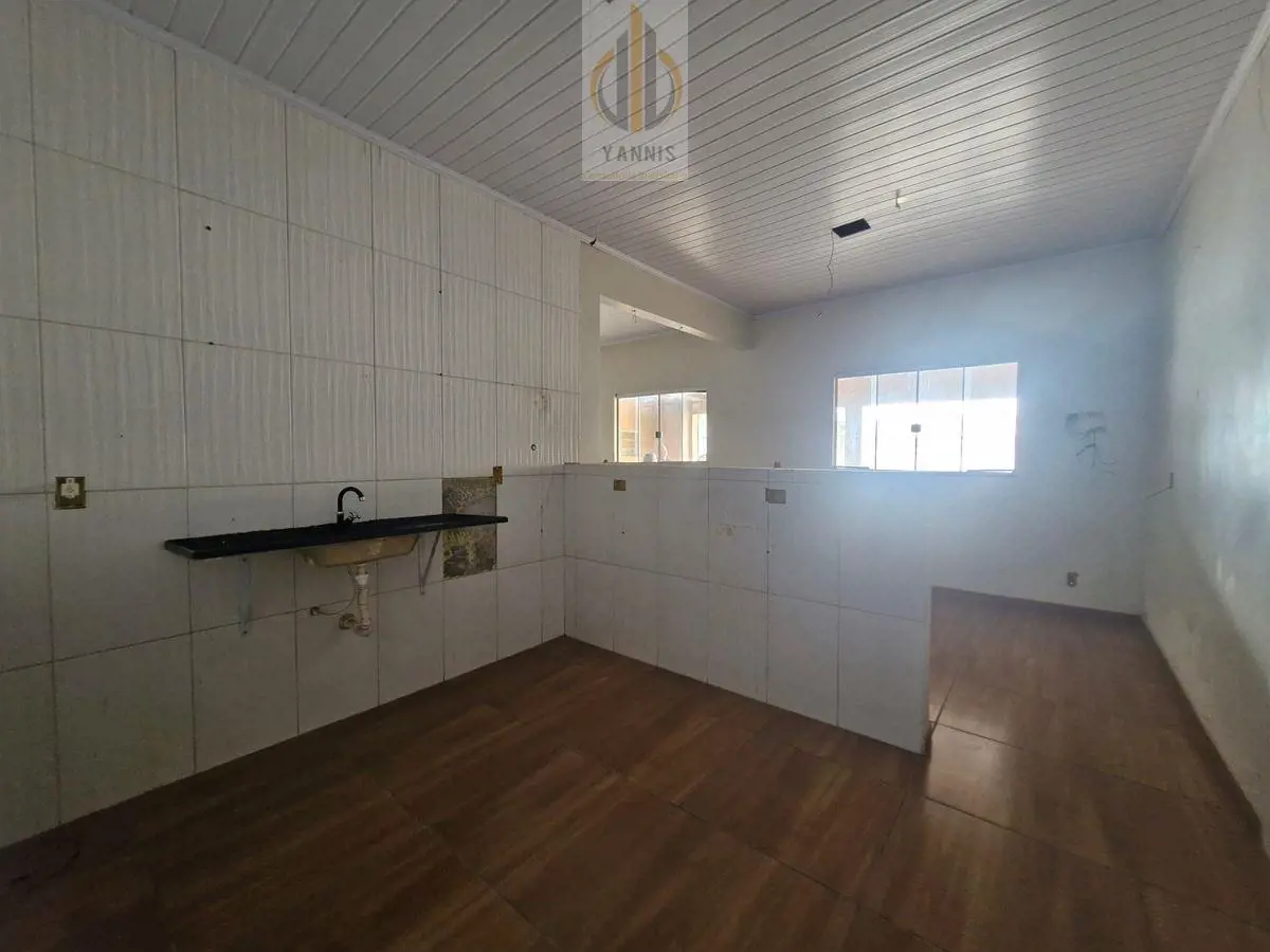 Casa com excelente localização na QNN01 de Ceilândia, em um lote de 250 m², idea...