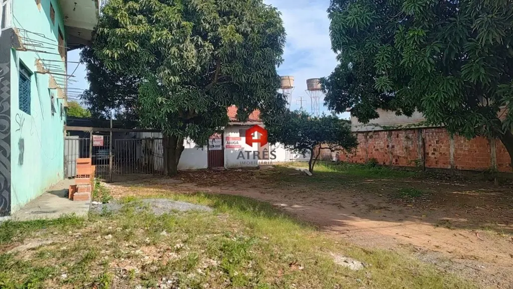 Imóvel com aproximadamente 420m² totalmente plano e localizado em perímetro urba...
