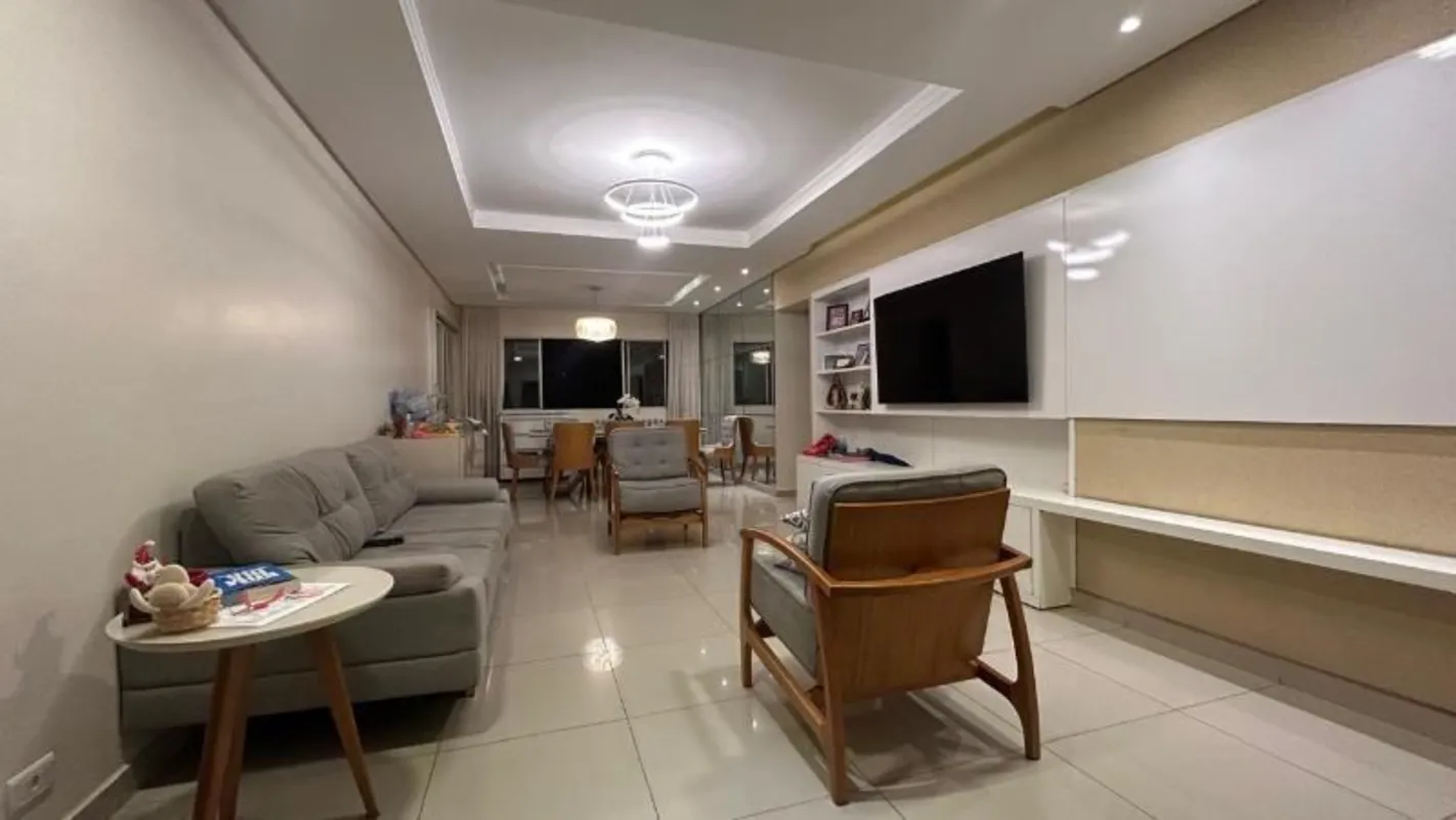 HENRIQUE: 9 8 1 9 8-4 2 4 0 (whatsapp) Apartamento na Av. B, Ed. Golden, Setor O...