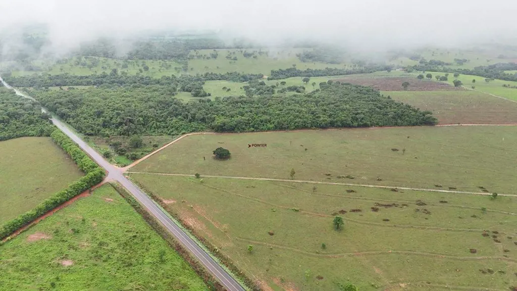 Área total com 40 alqueires ou seja 193 hectares, casa sede, 27 alqueires de um ...