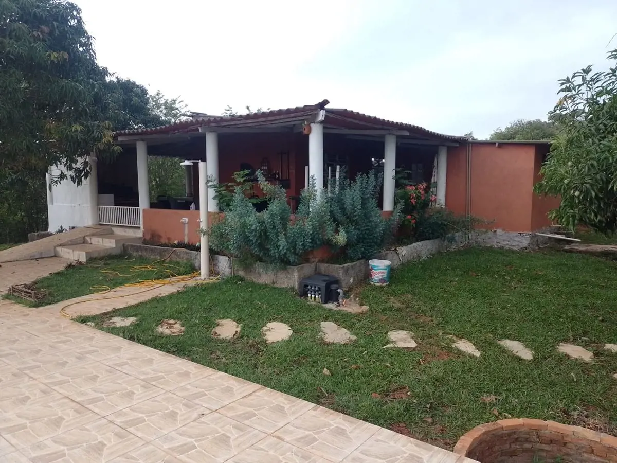 Alugamos chácara no DF na DF190 (Escola classe Laje da Jiboia), próximo a Santo ...