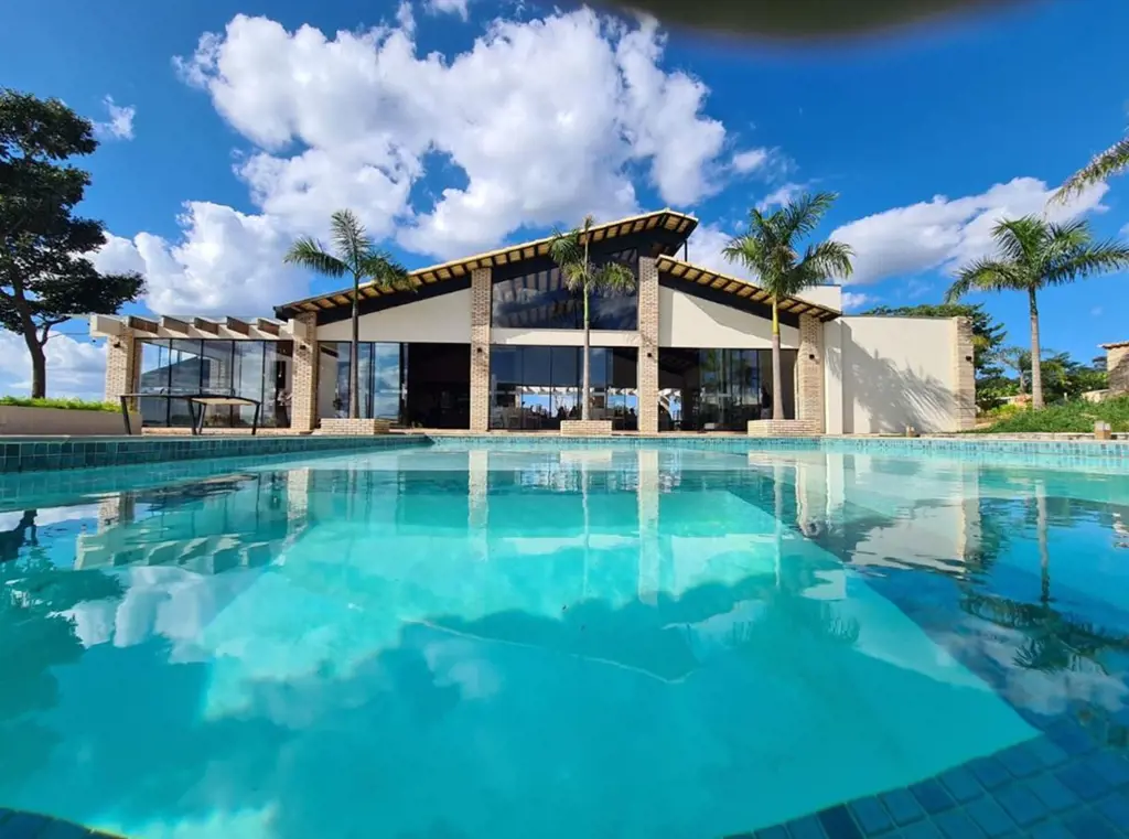 CHÁCARA COMERCIAL DOS SONHOS Se você sempre sonhou em ter seu próprio negócio em...