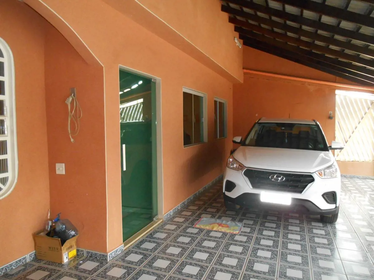 CASA TÉRREA NA LAJE 3 QTOS C/ 1 SUITE Você acabou de encontrar o lar perfeito! S...