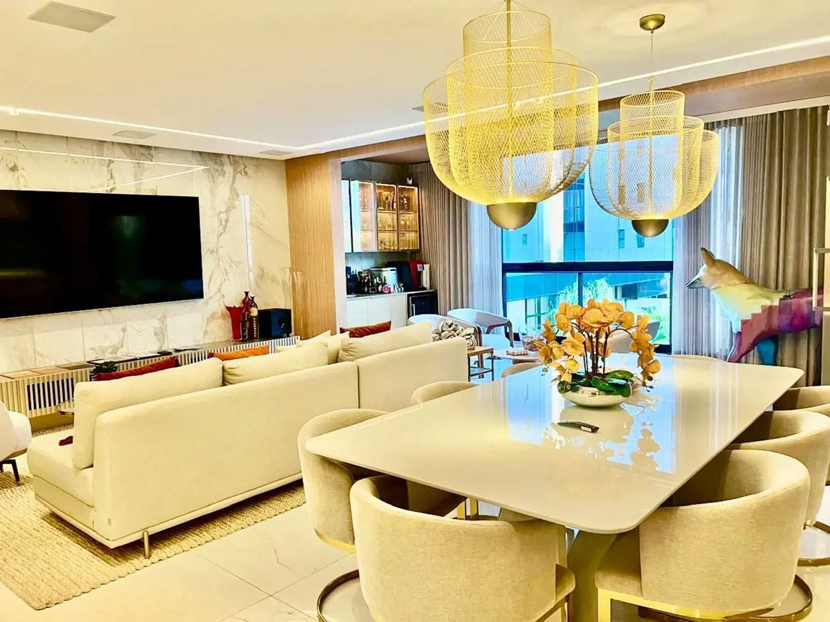 O apartamentos de 4 suítes de 226 m² nos condomínios fechados do Park Sul oferec...