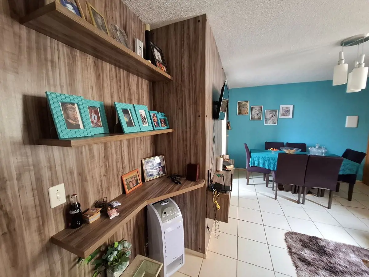 Lindo apartamento com 2 quartos com armários, sala com lindo painel, cozinha com...