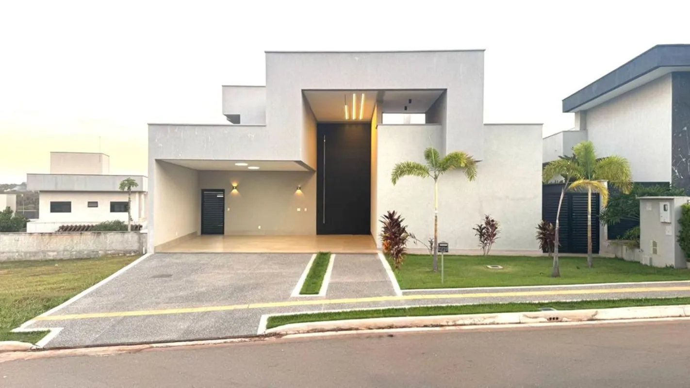 Vende-se um Casa Térrea no Portal Golf Garden, Excelente Casa com 4 Suítes plena...