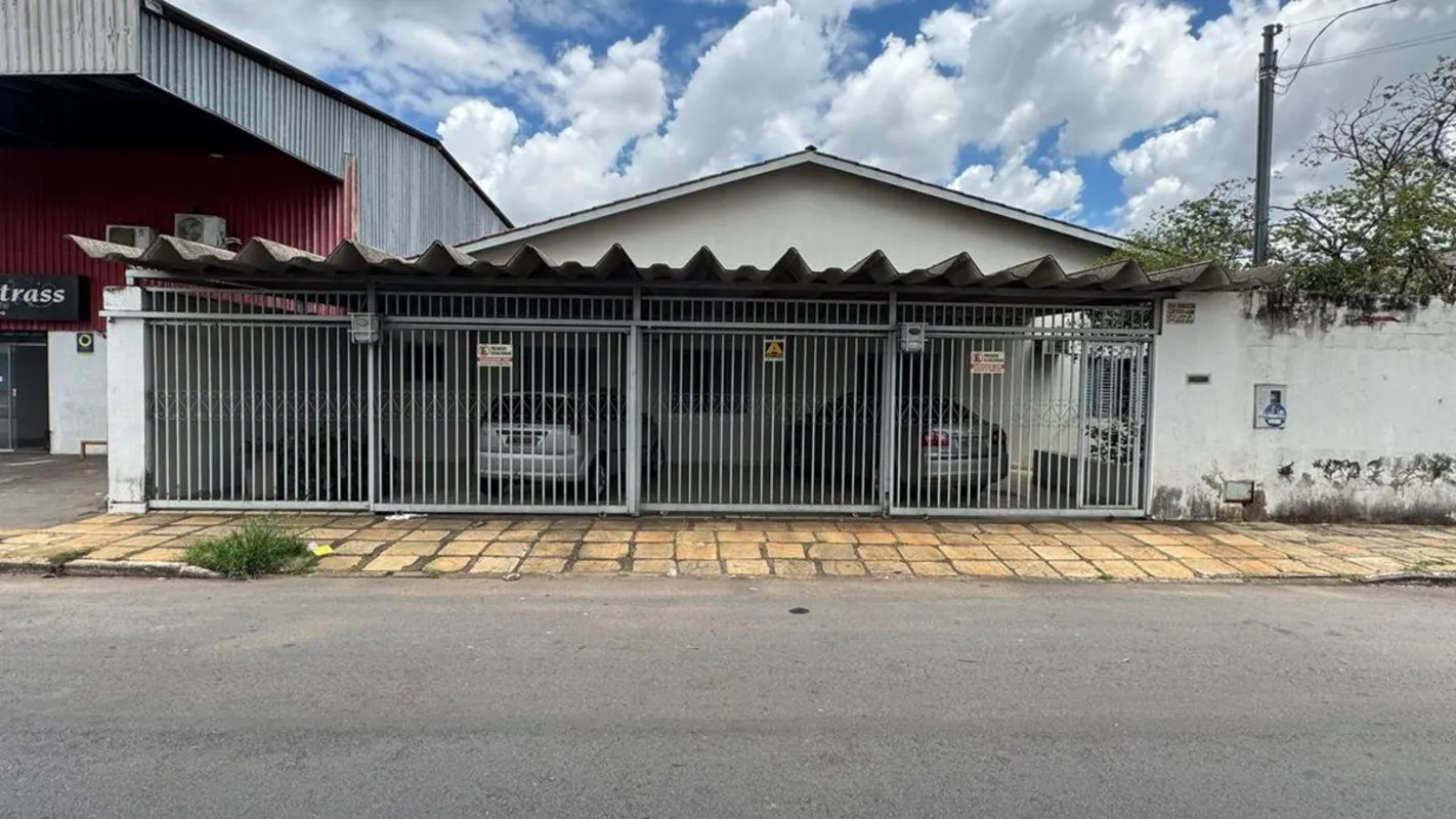 Vende-se um Casa Térrea no Setor Vila Abajá, Excelente Casa, ampla e completa, i...