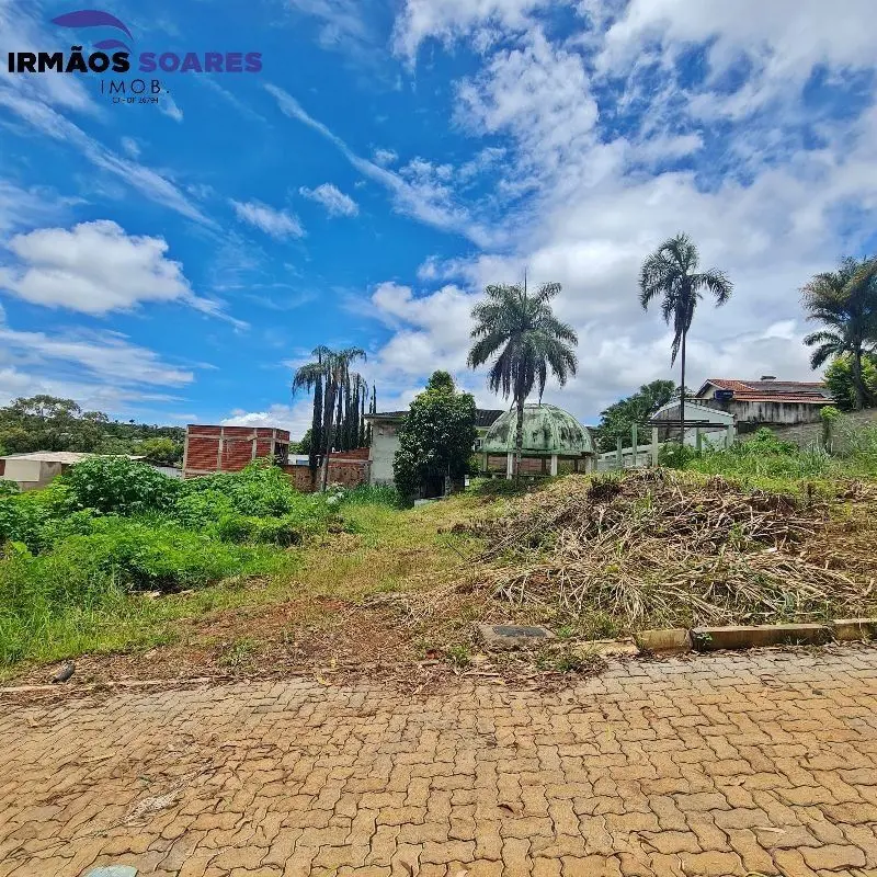 Lote dentro de condomínio com 373 m² 11m² de frente por 33m² Lateral.Condômino a...