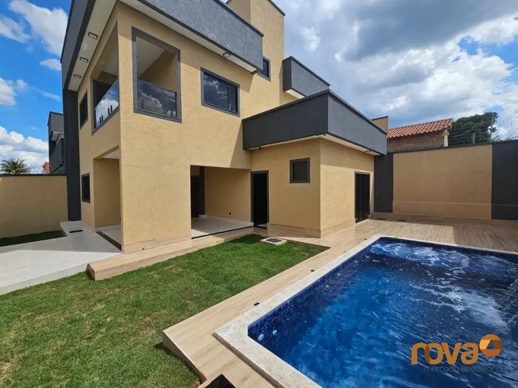 Sobrado com 3 quartos 1 suite no Bairro Cardoso, Sala para 2 ambientes, Cozinha ...