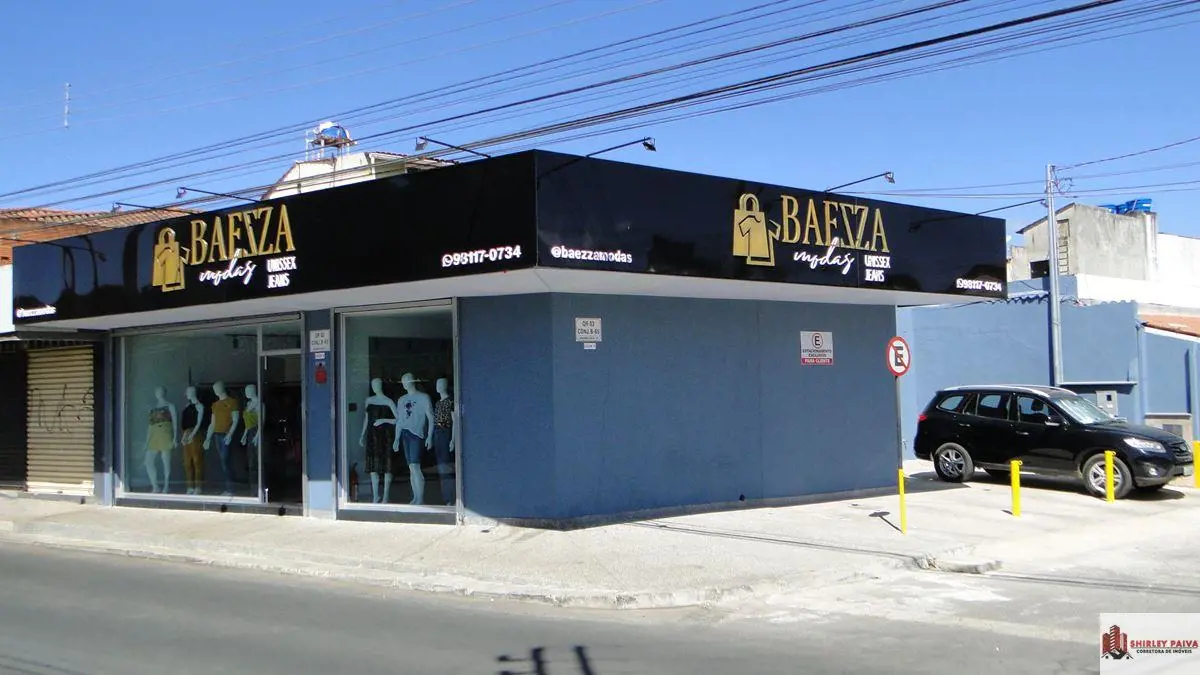 QR 03 conjunto B, Candangolândia, Brasília-DF!Lote de esquina, com 03 lojas come...