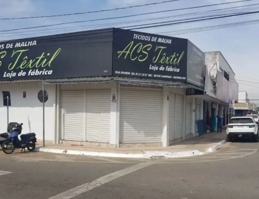 Vende-se, Imovel Comercial, no Setor Campinas em Goiânia, Goiás, sendo 07 salas,...