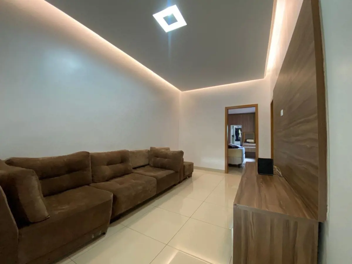 Sobrado residencial –JARDIM ATLANTICOTerreno: 210m²Construção: 225m² *Piso térre...