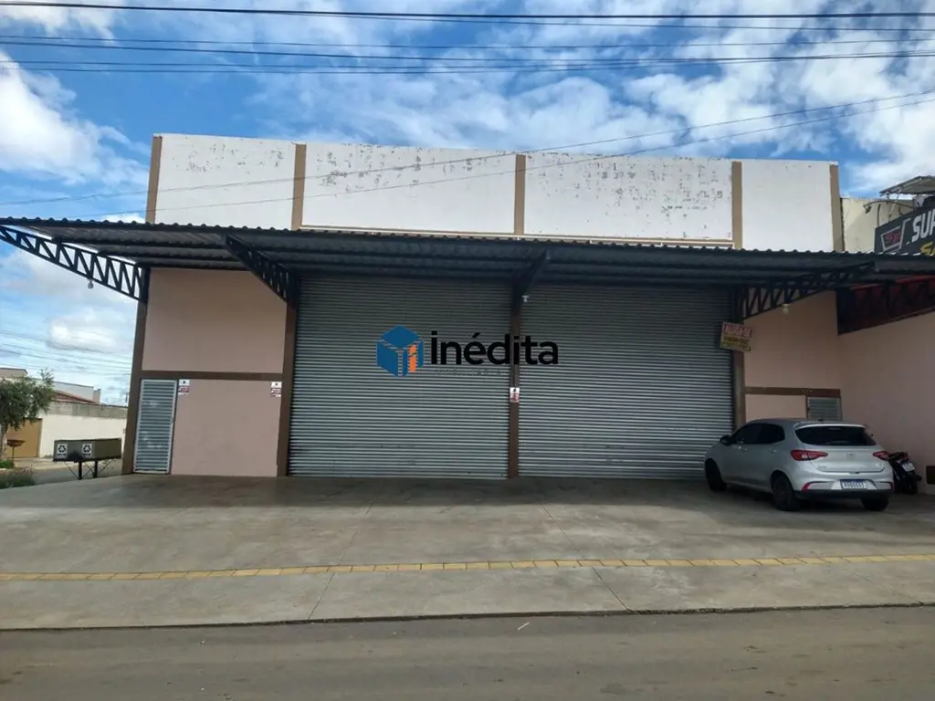 LOCALIZAÇÃO:No Residencial Santa Fé, uma região que está crescendo muito e assim...