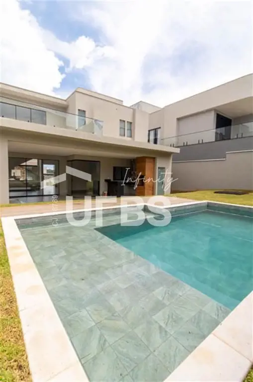 COD U-0014021 - Sobrado Luxuoso com Piscina em Condomínio Fechado no Portal do S...