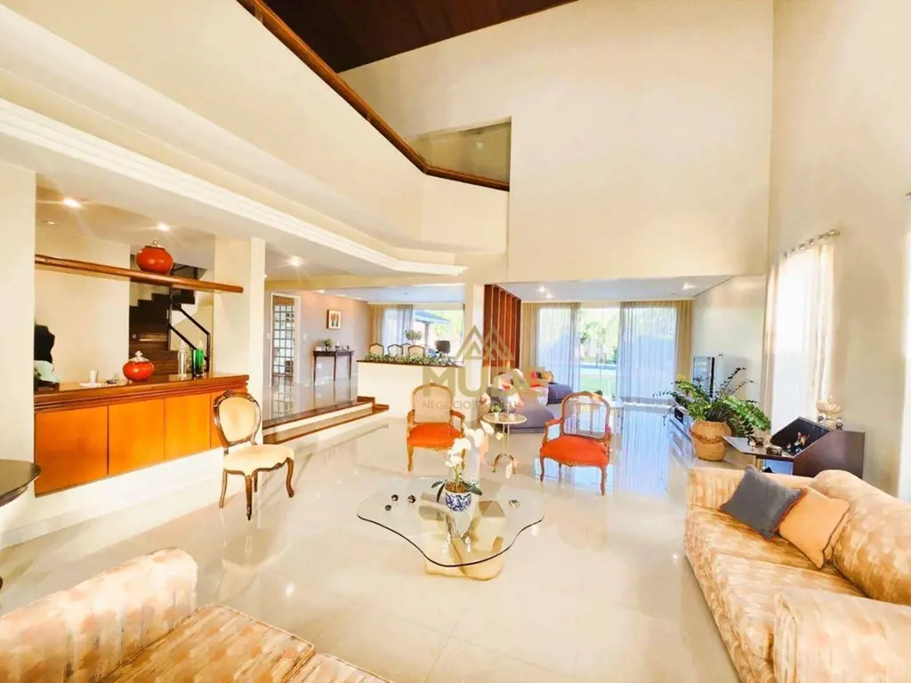 Oportunidade Imperdível na Casa Lago Norte 4 Suítes Reformada!Encante-se com ess...