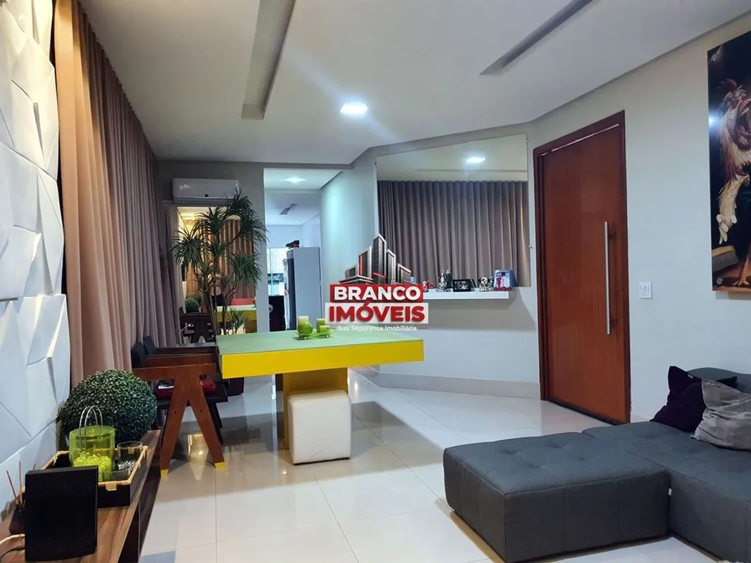 Branco Imóveis vendeMaravilhosa casa térrea.Com ampla sala dupla de estar, sala ...