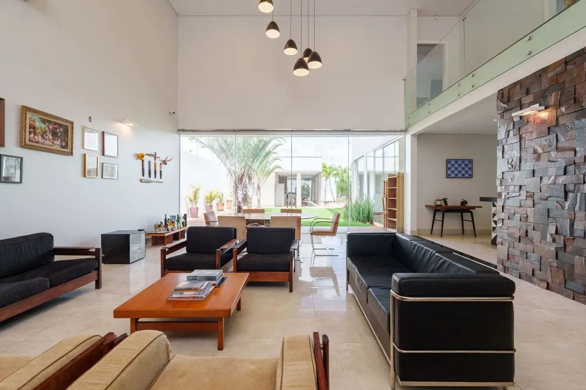 Casa à VENDA – CA Lago Norte - IMÓVEL ESCRITURADO E COM HABITE-SE!Uma residência...