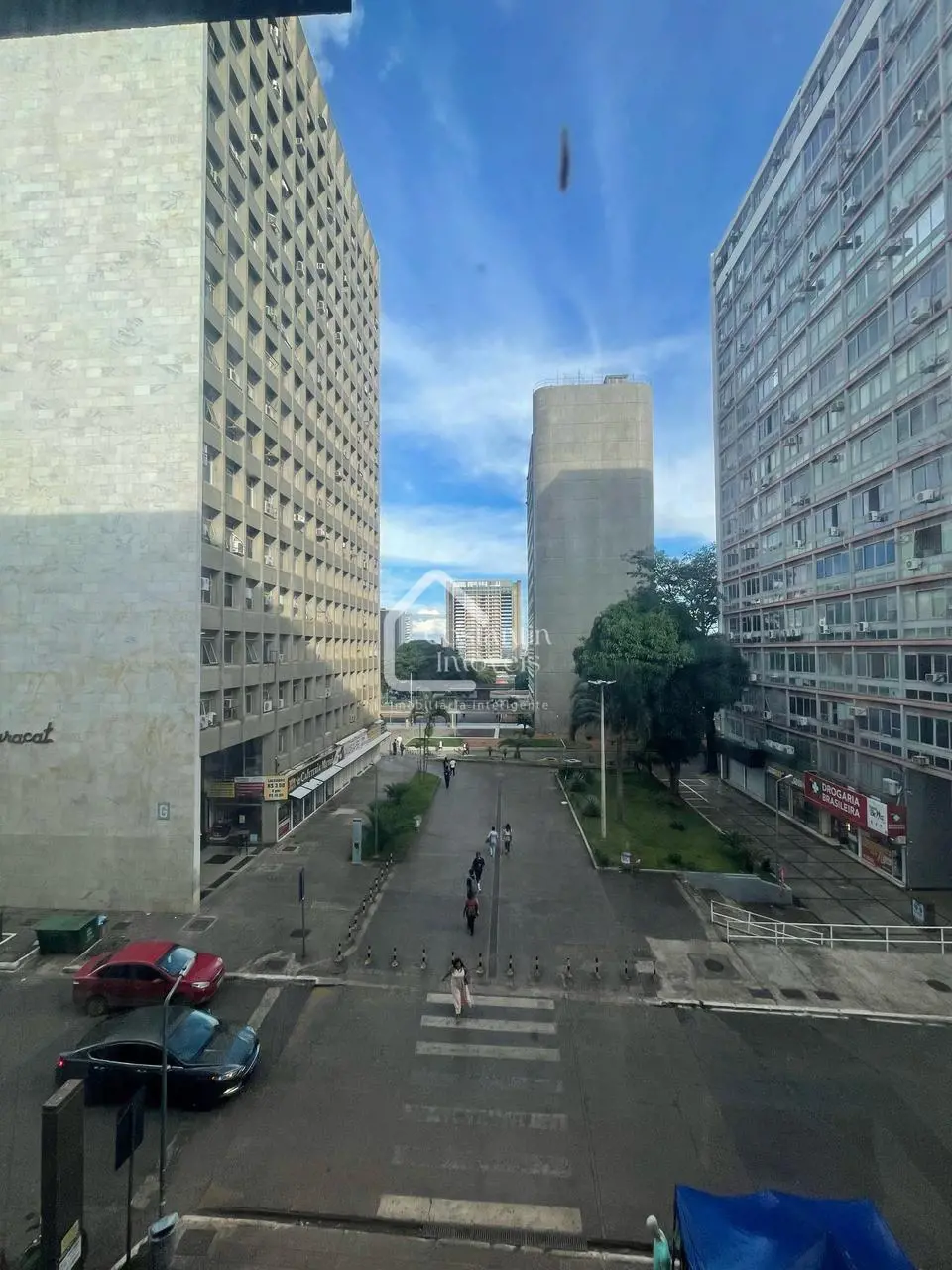 Sala em Condomínio muito bem localizado no SCS.27 m²WC Vista Livre Perfeita para...