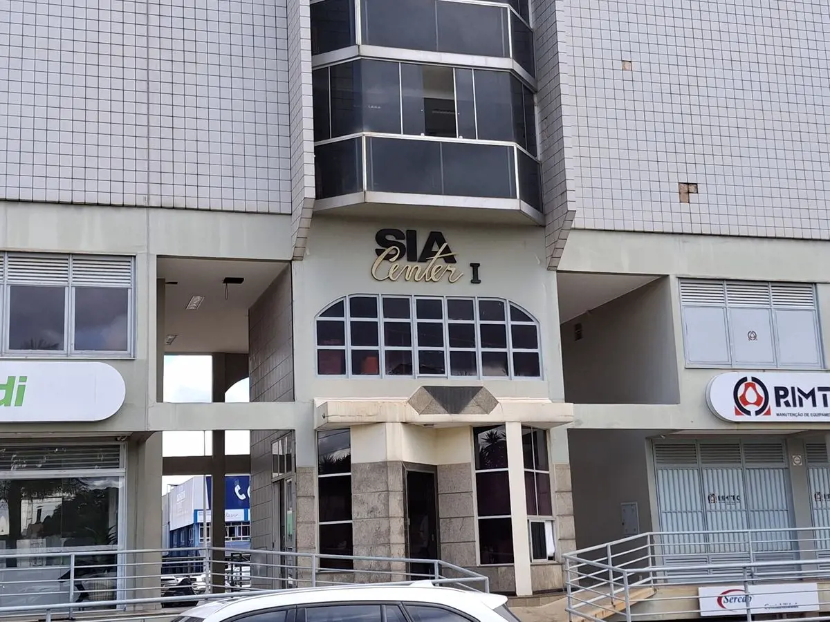 AMRBRASIL, ALUGA 03 salas juntas frente e canto reformadas, compostas de 02 banh...