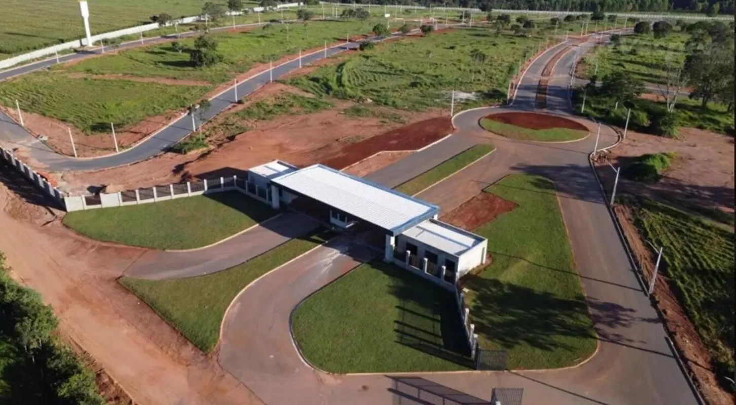 Lote/Terreno no Condomínio Villa Romana – Senador CanedoExcelente terreno em con...