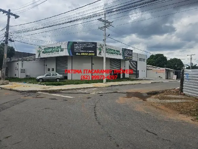 Galpão com 02 salas com 374 metros de terreno com aproximadamente 300 metros de ...