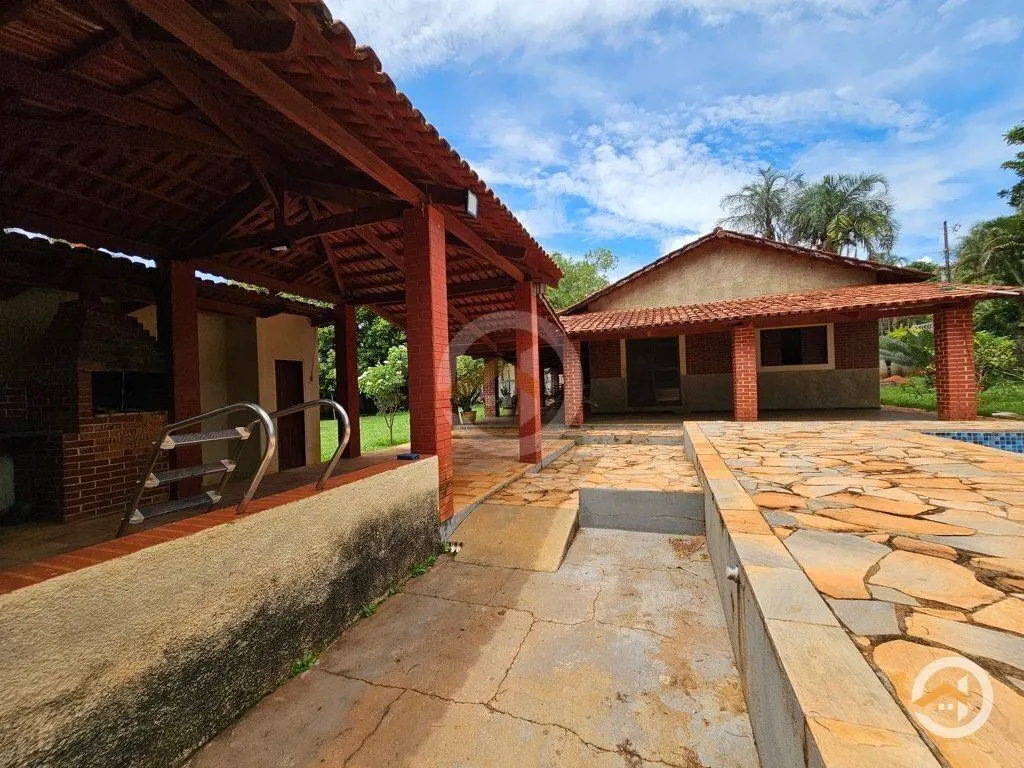 Chácara Em Goianira, 5.800m2(Analisa proposta somente de carro)Casa com 3 Quarto...