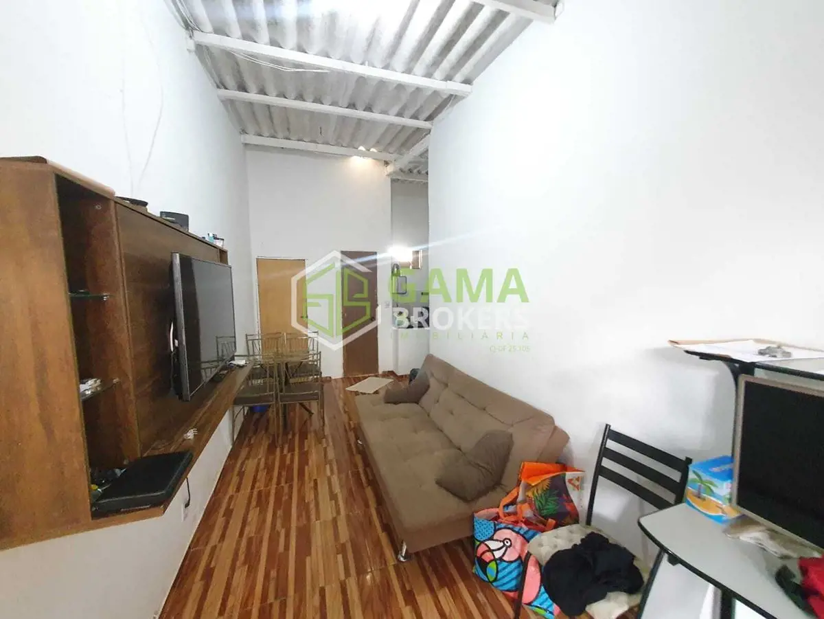 Vendo Excelente Imóvel na Quadra 7 do Setor Leste, Gama-DFImóvel com 3 moradiasC...