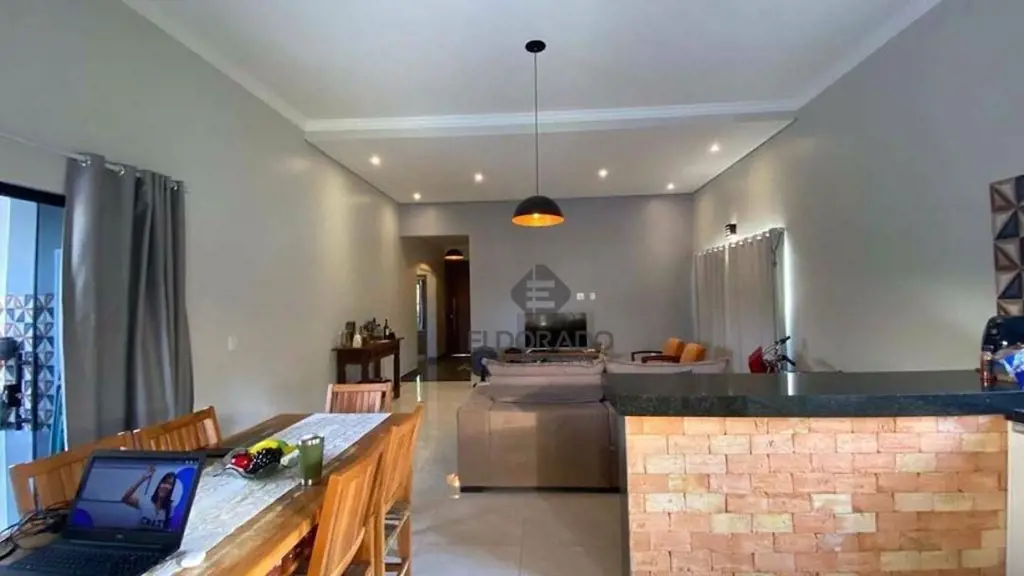 na Eldorado Imobiliária vc encontra uma bela casa com conforto e a praticidade d...