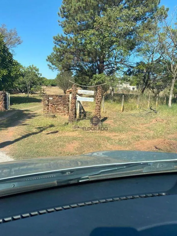 Eldorado Imobiliária apresenta: Excelente chácara à venda na região de Santa Bár...