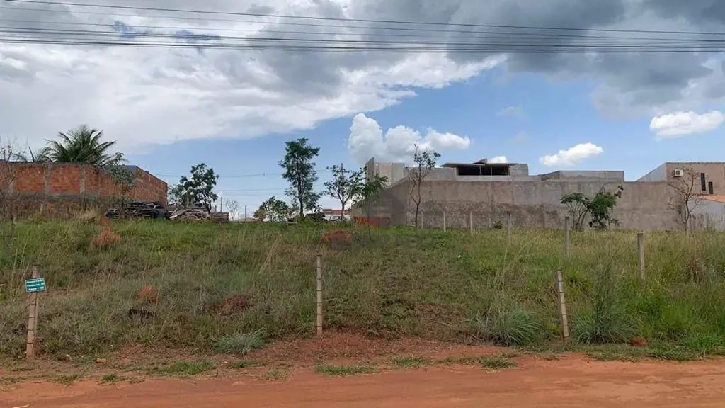 ELDORADO IMOBILIÁRIA VENDELote no Condomínio Estância Quintas do Alvorada Quadra...