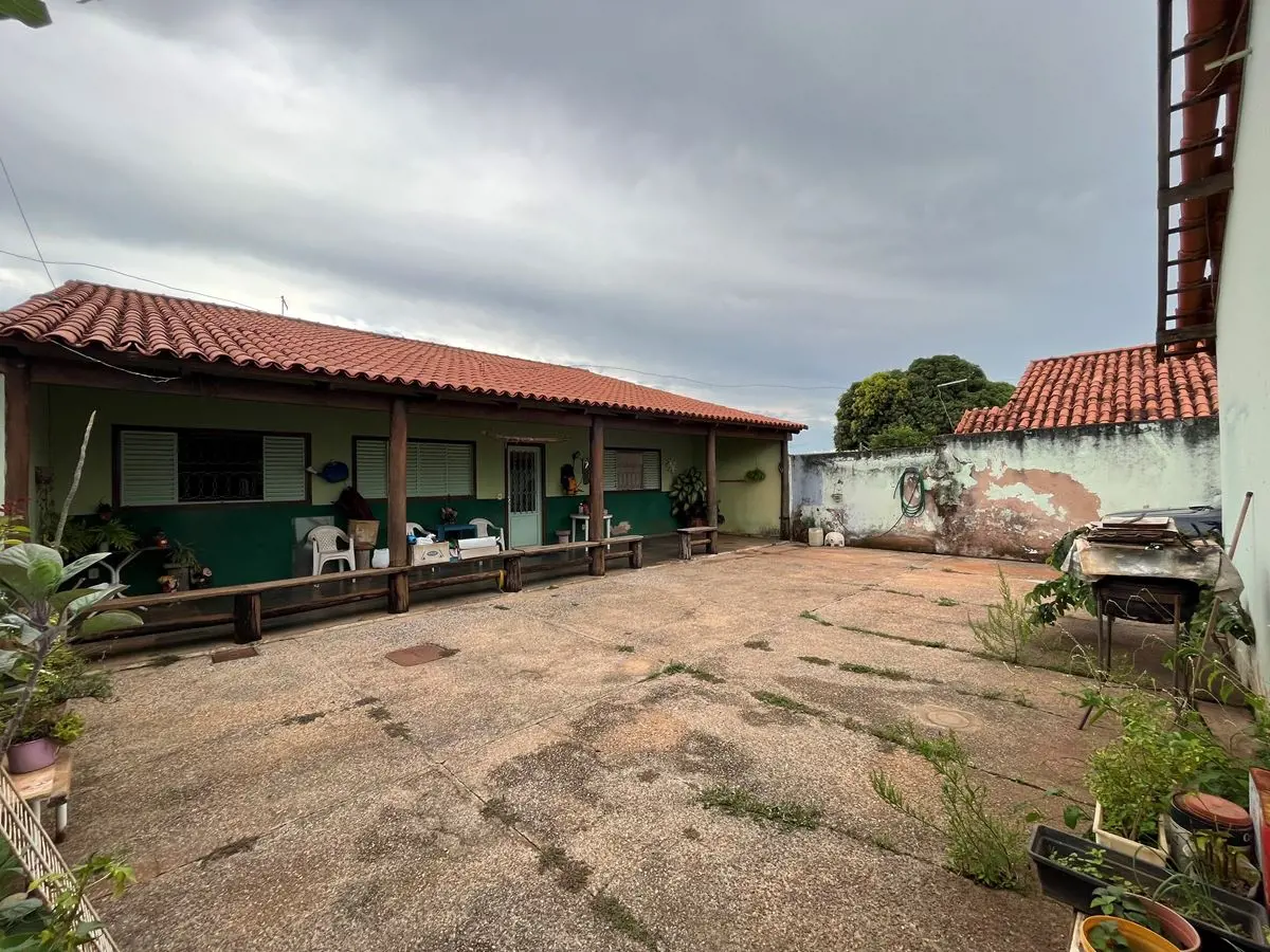 Vende-se 2 casas no mesmo lote Jardim Céu Azul - Valparaíso de Goiás / GORua 26 ...