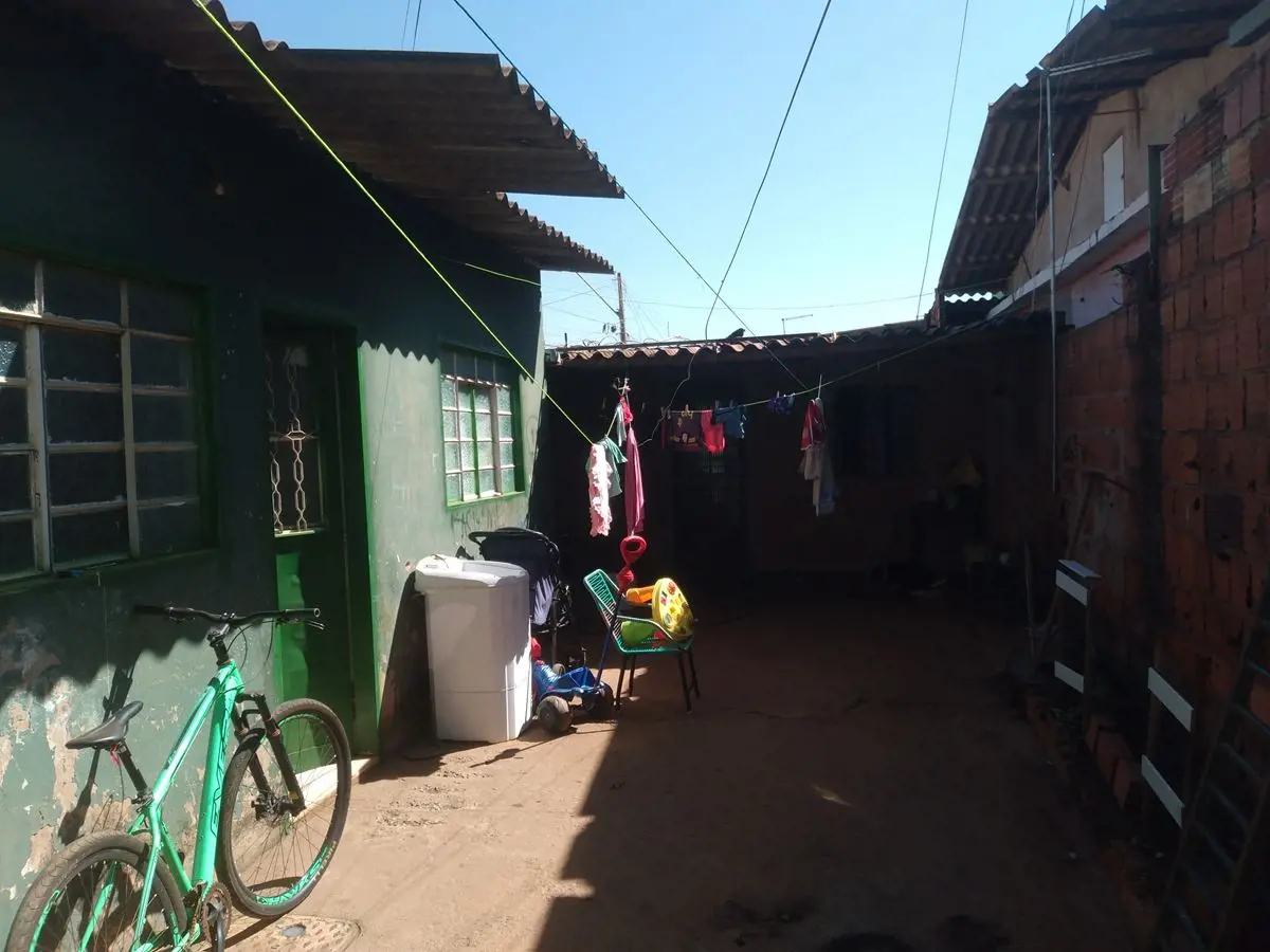  Este imóvel bem localizado na QNR 3, Ceilândia Norte, DF. Situada em um lote de...