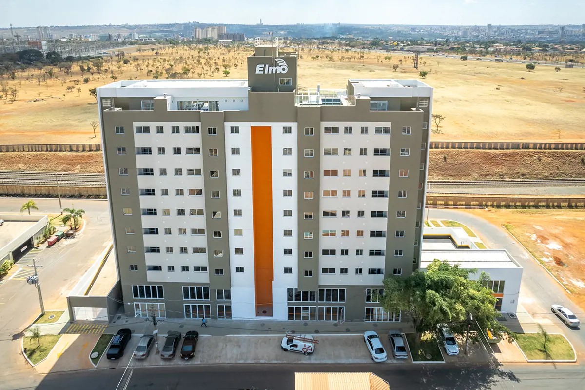 A ÚLTIMA UNIDADE do seu futuro lar está esperando por você! Localizado ao lado m...