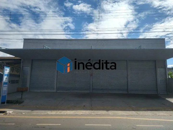 LOCALIZAÇÃO:No Residencial Santa Fé, uma região que está crescendo muito e assim...