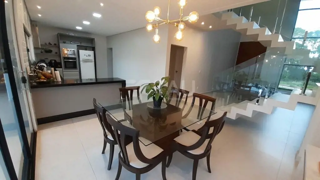 CASA COM 4 SUÍTES - MODERNA - ALTO DA BOA VISTA.SOBRE O IMÓVEL: Casa moderna com...