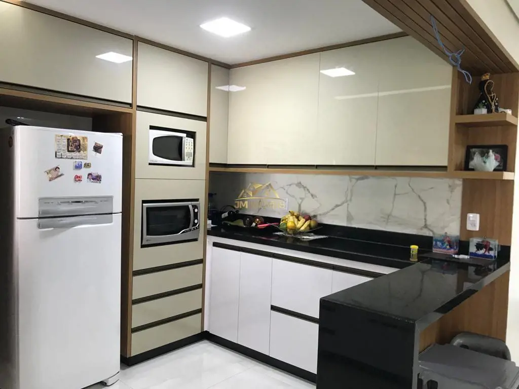 Que oportunidade incrível para quem busca um novo lar em Sobradinho! Este imóvel...