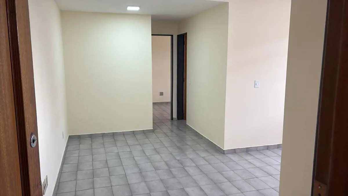 Apartamento para alugar Guará dois quartos garagem armáriosComposto por:SalaDois...