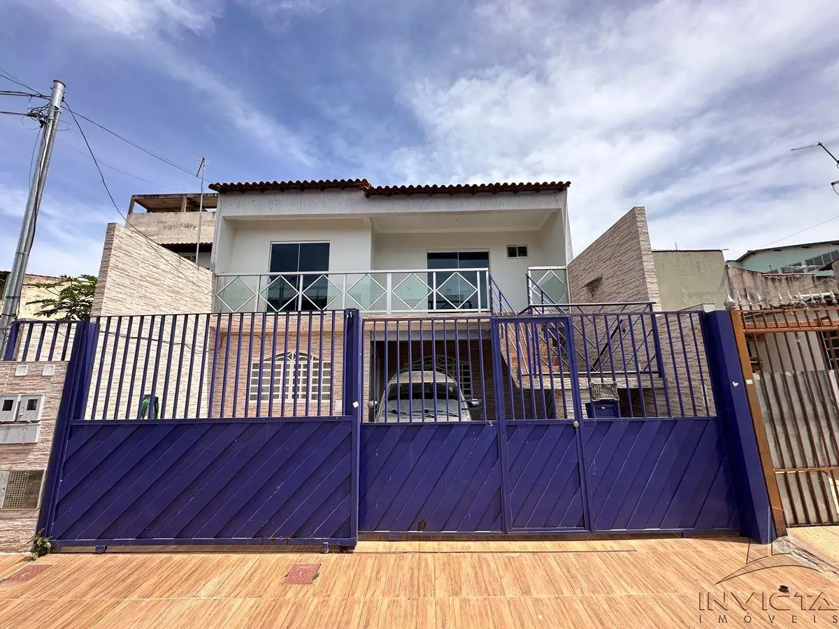 Ótima casa Superior no Riacho Fundo I na QS 06.Uma espaçosa casa com 03 Quartos ...